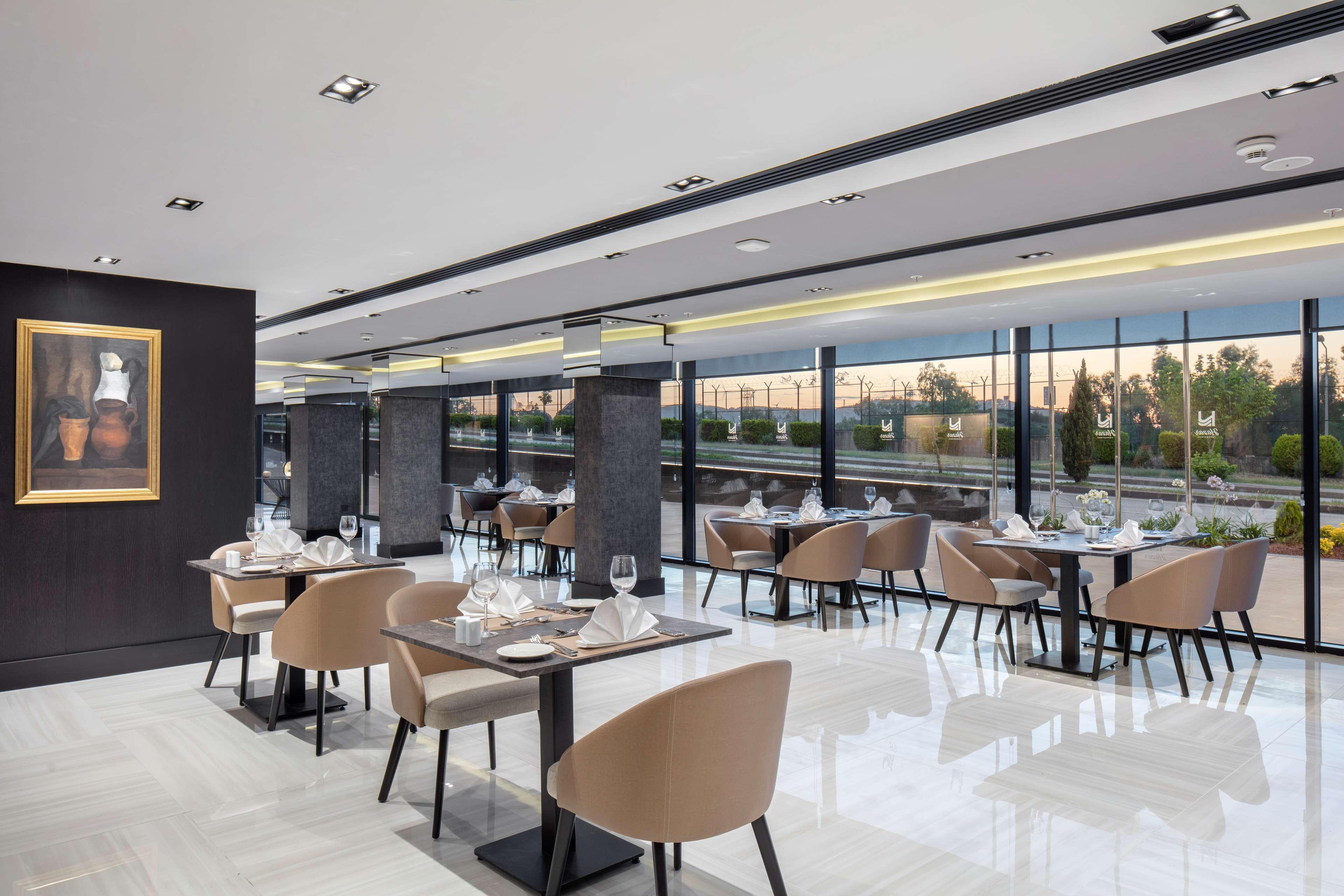 Radisson Hotel Izmir Aliaga Eksteriør billede